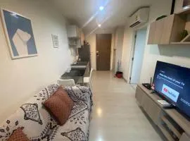 Cozy room with free Wi-Fi Netflix near BTS onnut