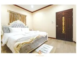The Crystal Ranong - Deluxe Room