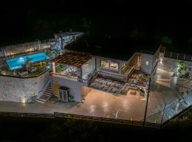 Villa Lady Dafni with private heated pool，位于马莱迈的乡村别墅