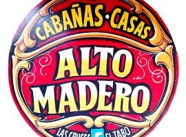 Cabañas Casas Alto Madero，位于拉斯克鲁塞斯的乡间豪华旅馆