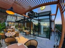 Fiora Hotel，位于穆里的酒店