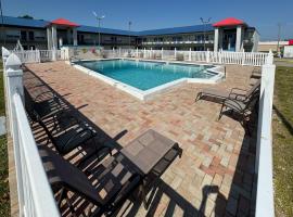 Motel 6 Englewood, FL，位于恩格尔伍德的酒店