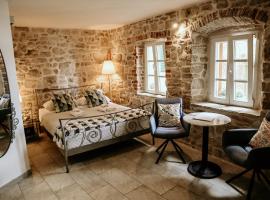 City Rooms Šibenik，位于希贝尼克的住宿加早餐旅馆