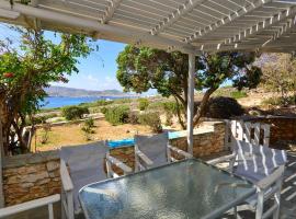 Paros sea view cycladic house 4 min from port，位于帕罗斯岛的酒店