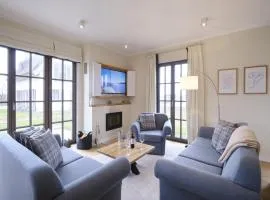 Reetland am Meer - Luxus Reetdachvilla mit 3 Schlafzimmern, Sauna und Kamin H07