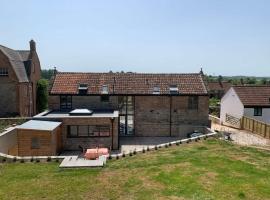 High End 3 bed barn conversion，位于Aller的酒店