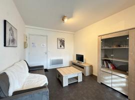 Côté jardin appartement centre Gramat，位于格拉马的公寓