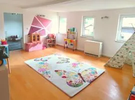 Ferienhaus Eden Frankenblick I Familien-Ferienhaus I Spielzimmer I Waschmaschine I kostenlos parken I WLAN I Spülmaschine I Hunde Haustiere