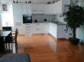 Casa Laura，位于科莫的酒店