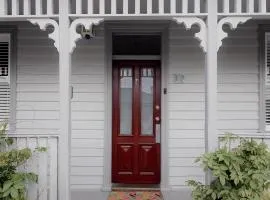 Beautiful three bedroom period house in Sandy Bay