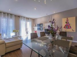 Luxury apartment in the centre of Salou，位于萨洛的酒店