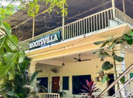 ROOTSVILLA VAGATOR - Longstays, Coworking Backpacker's Hostel，位于瓦加托的青旅