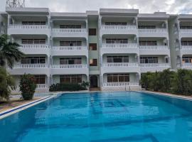 Nightingale Apartments Hotel Mombasa，位于杉祖的海滩短租房