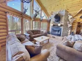 Trophy Room Retreat - Large Lodge Sleeps Up To 15