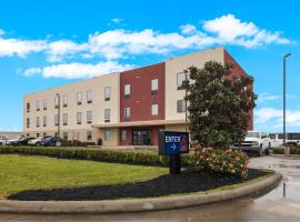 Motel 6 Texas City I-45，位于德克萨斯城的酒店