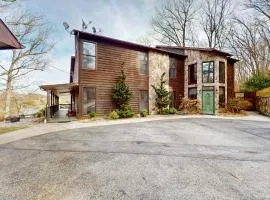 4BR Lakefront Home with Dock, Views and Game Room