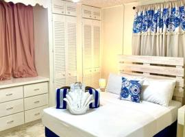 Steps 2 Beach - 5 Bedroom 3 Bathroom Villa