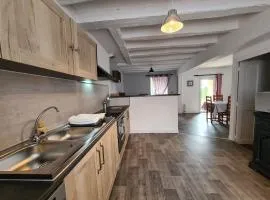 Maison de campagne en Berry, proche de La Châtre et George Sand, cour, jardin privé, tout inclus - FR-1-591-368