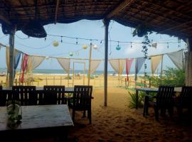 Ozone beach cafe and stay Gkn#，位于戈卡尔纳的酒店