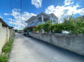 Guesthouse SELI，位于培拉特的旅馆