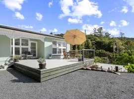 Seaview House - Paihia Holiday Home