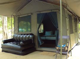 Leopard Glamping - Luxury Mobile Campsite in Yala & Kumana，位于马特勒的豪华帐篷营地