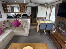 8 berth Waterside Ingoldmells Skegness R22 SANTANAVAN 6