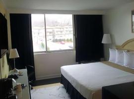 Ramada by Wyndham North Bergen，位于北卑尔根的酒店