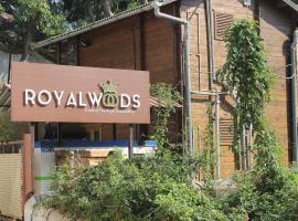 Royal woods，位于卡兰古特Calangute Beach的酒店