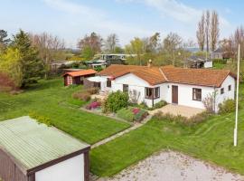 Beautiful Home In Stege With Wifi，位于斯泰厄的豪华型酒店
