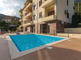 Marine Bay Kamenari Three Bedroom Apartment & Pool