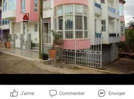 Maison Residencial casa de ferias，位于Pedra Badejo的酒店