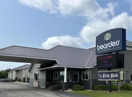 Boarders Inn & Suites by Cobblestone Hotels - Munising，位于Wetmore的酒店