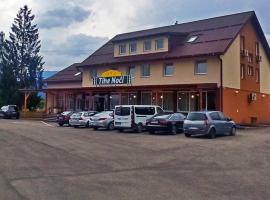 Tihe Noci Motel，位于帕莱的酒店
