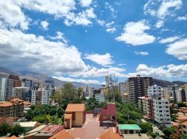 Room in the Best Area in Cochabamba!，位于科恰班巴的酒店