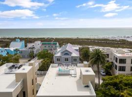 Luxury, Exclusive Building, Ocean Views, and Private Rooftop Sundeck，位于西耶斯塔岛的酒店