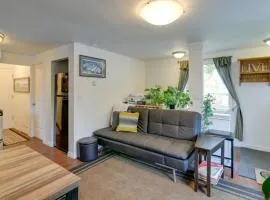 Cozy Anchorage Retreat Less Than 4 Mi to Downtown!