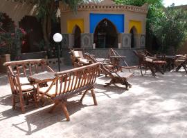 金色沙丘魅力酒店，位于梅尔祖卡的酒店