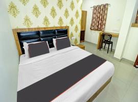 Hotel ARRAJ, Raipur，位于赖布尔的酒店