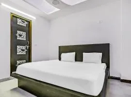 OYO Flagship Hotel RN Residency