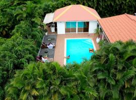 Nature Paradise Pool & Spa - Exceptional Secluded Luxury Location，位于勒迪亚芒的酒店