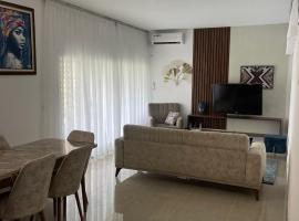 Bel appartement Riviera golf，位于阿比让的酒店
