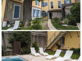 "Le Jardin sur l'Eau "chambres d'hôtes et appartements tout confort，位于阿杜尔河畔艾尔的酒店