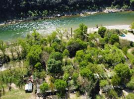 Camp des Gorges - Camping Nature，位于瓦隆蓬达克的露营地