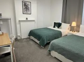 GUEST ROOMS in CAMDEN TOWN