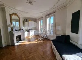 Charmant appartement haussmannien, très lumineux !