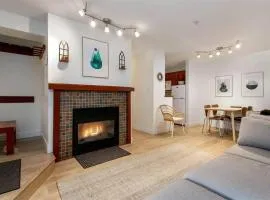Cozy Townhouse in Whistler Village North