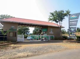 E&G Green Courts Resort at Koroli Hill Station，位于纳西克的酒店