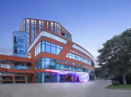 R ROYALSS HOTEL北京通州环球度假区店，位于通州区的酒店