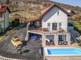 Lovely Home In Jastrebarsko With Outdoor Swimming Pool